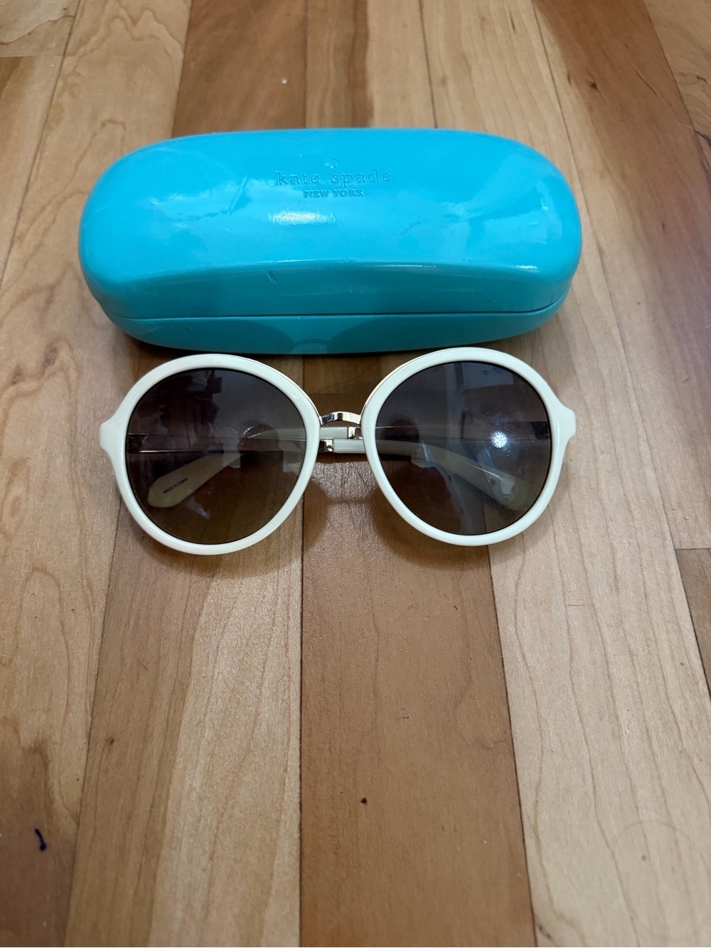 kate spade Kids White Round Sunglasses with Teal Case